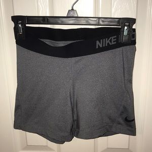 GRAY NIKE PRO